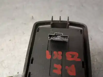 Pezzo di ricambio per auto di seconda mano interruttore alzacristalli anteriore sinistro per iveco daily iv caja/chasis 35c15 riferimenti oem iam 5801304490  5801304490