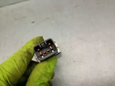 Автозапчасти б/у выключатель за ssangyong korando (ck) 2.0 e-xdi ссылки oem iam 202008020  202008020