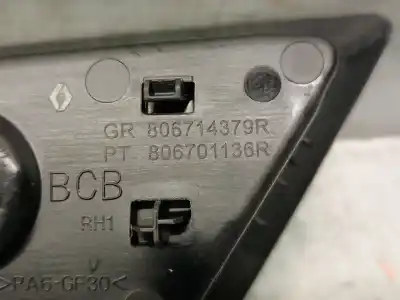 Second-hand car spare part interior right rear handle for renault 5 e-tech electric p01 /rbe / a1bea1a50000 oem iam references 806701136r  806701136r