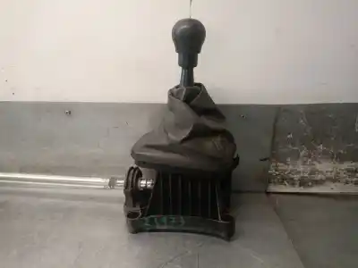 Pezzo di ricambio per auto di seconda mano leva del cambio per opel combo 1.3 16v cdti riferimenti oem iam 55353675  5738006