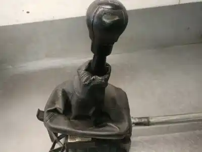 Pezzo di ricambio per auto di seconda mano leva del cambio per opel combo 1.3 16v cdti riferimenti oem iam 55353675  5738006