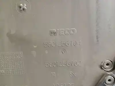 Pezzo di ricambio per auto di seconda mano rivestimento porta anteriore sinistro per iveco daily iv caja/chasis 35c15 riferimenti oem iam 5801256704  5801256704