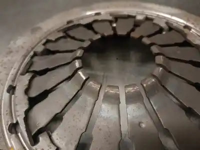 Second-hand car spare part clutch kit for opel combo 1.3 16v cdti oem iam references 664073 322035210 luk 664073