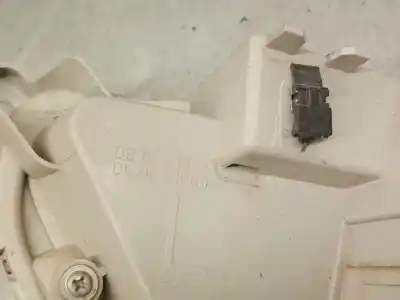 Second-hand car spare part rear left fog light for mazda cx-3 (dk) 2.0 skyactiv-g (dk5w, dk6w) oem iam references db2r51660  db2r51660