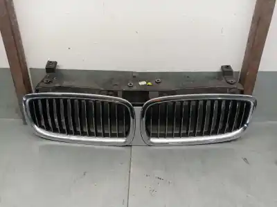 Автозапчасти б/у передняя решетка за bmw 7 (e65, e66, e67) 730 d ссылки oem iam 51137037727