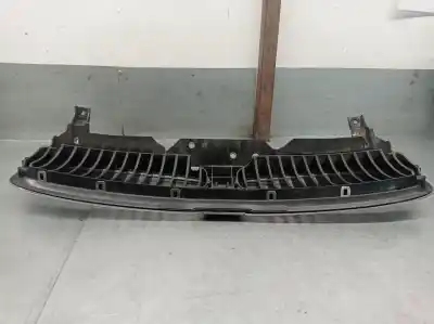 Автозапчасти б/у передняя решетка за bmw 7 (e65, e66, e67) 730 d ссылки oem iam 51137037727  51137037727