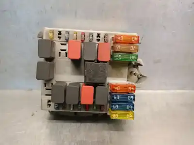 Peça sobressalente para automóvel em segunda mão caixa de fusíveis e relés por citroen c3 1.4 hdi exclusive referências oem iam 46835587