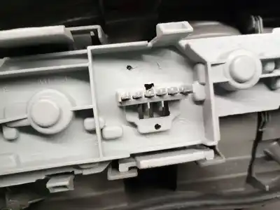 Pezzo di ricambio per auto di seconda mano lampada posteriore sinistra per opel vectra c (z02) 3.0 cdti (f69) riferimenti oem iam 93192383  1222694
