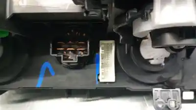Peça sobressalente para automóvel em segunda mão comando de sofagem (chauffage / ar condicionado) por hyundai i10 1.0 cat referências oem iam 97250b9aa0pgb  97250b9aa0pgb