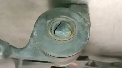 Peça sobressalente para automóvel em segunda mão braço de suspensão inferior esquerdo dianteiro por citroen jumpy 2.0 hdi sx familiar (5/6 asientos) referências oem iam 3520p4  3520p4