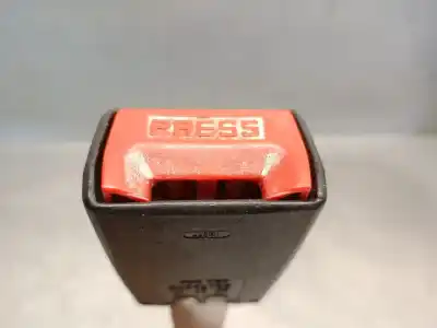 Автозапчастина б/у передній правий гачок для renault clio iii 1.5 dci diesel cat посилання на oem iam 8200750786 34042795 trw 