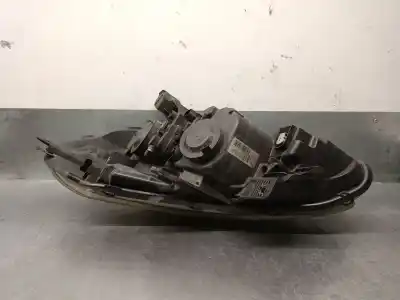 Second-hand car spare part right headlight for renault clio iii 1.5 dci diesel oem iam references 7701072005  7701066403