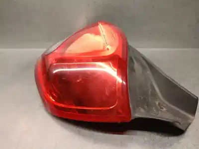 Second-hand car spare part right tailgate light for renault clio iii 1.5 dci diesel oem iam references 8200886946  8200886946