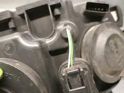 Автозапчастина б/у права фа для renault clio iii 1.5 dci diesel cat посилання на oem iam 8200459823  8200459823