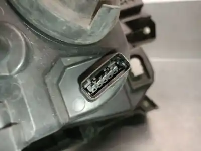 Автозапчастина б/у ліва фара для renault clio iii 1.5 dci diesel cat посилання на oem iam 8200459824  8200459824