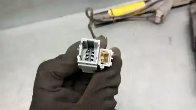 Автозапчастина б/у піднатяжач подушки безпеки лівий для renault kangoo (f/kc0) 1.9 dti diesel 80 cv / 59 kw посилання на oem iam 8200739978  8200739978