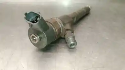 Peça sobressalente para automóvel em segunda mão injetor por toyota corolla (_e12_) 1.4 d (nde120_) referências oem iam 2367033040 0445110221 bosch 2367039105