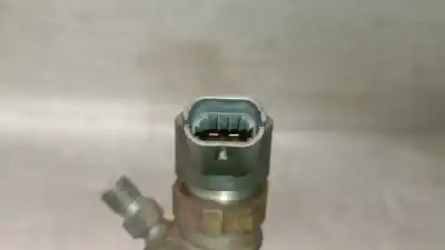 Peça sobressalente para automóvel em segunda mão injetor por toyota corolla (_e12_) 1.4 d (nde120_) referências oem iam 2367033040 0445110221 bosch 2367039105