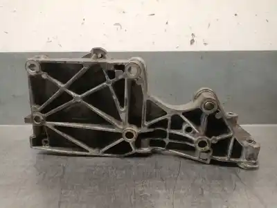 Автозапчасти б/у поддержка генератора за volkswagen passat b6 variant (3c5) 2.0 tdi ссылки oem iam 03g903143f  03g903139f