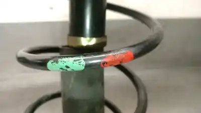 Second-hand car spare part front left shock absorber for renault clio ii fase ii (b/cb0) 1.2 16v oem iam references 7700428602 03051000444 8200662263