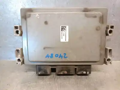 İkinci el araba yedek parçası ecu motor kontrol cihazi için renault clio ii fase ii (b/cb0) 1.2 16v oem iam referansları 8200473744 s120201109a siemens 