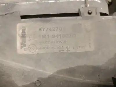 Second-hand car spare part right headlight for seat leon (1m1) 1.9 tdi oem iam references 1m1941002d 67742701 valeo 1m1941002d