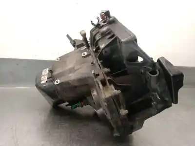 Second-hand car spare part gearbox for renault clio ii fase ii (b/cb0) 1.5 dci diesel 65 cv / 48 kw oem iam references jb3980 s367090 7701723228
