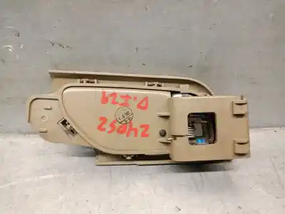 Автозапчастина б/у ліва передня внутрішня ручка для ssangyong rodius i 2.7 xdi 4wd посилання на oem iam 7241021000  7241021000