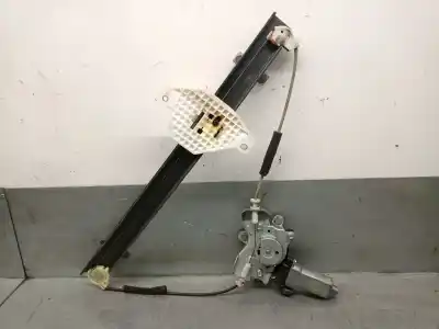 Pièce détachée automobile d'occasion léve glace avant gauche pour ssangyong rodius i 2.7 xdi 4wd références oem iam 8810021002  8810021002