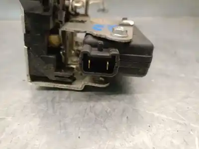 Автозапчастина б/у замок передній праві двері для dacia sandero 1.6 mpi 85 (bs03) посилання на oem iam 8200735224  k7ma8