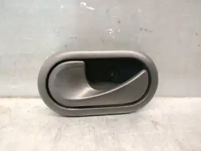 Second-hand car spare part interior left front handle for dacia sandero 1.6 mpi 85 (bs03) oem iam references 8200733848