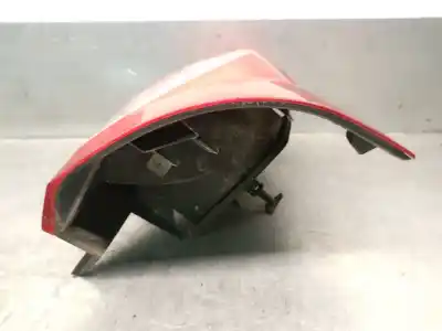 Автозапчастина б/у правий ліхтар для dacia sandero 1.6 mpi 85 (bs03) посилання на oem iam 8200734824  