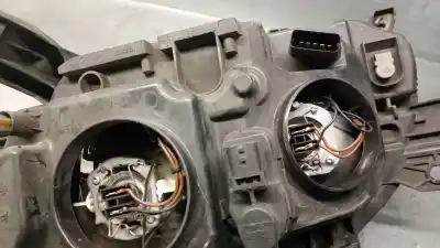 Second-hand car spare part right headlight for renault clio iii 1.5 dci diesel oem iam references 260100203  260100203r