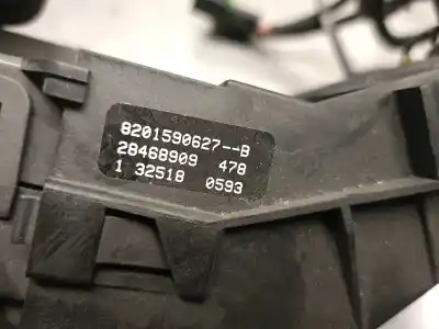 Second-hand car spare part headlights switch for renault clio iii 1.5 dci diesel oem iam references 88102001  255405605r