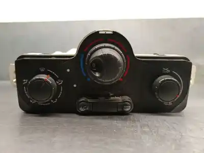 Peça sobressalente para automóvel em segunda mão comando de sofagem (chauffage / ar condicionado)  por renault clio iii 1.5 dci diesel referências oem iam 7701070473
