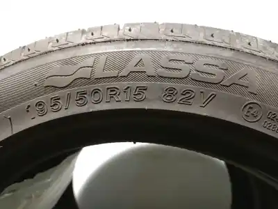 Peça sobressalente para automóvel em segunda mão pneu por opel corsa 3 c 1.3 cdti 70ch manual referências oem iam 19550r1582t  