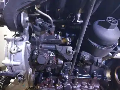 Second-hand car spare part complete engine for kia carens iv 1.7 crdi oem iam references d4fd eh528413 1a0312ah00