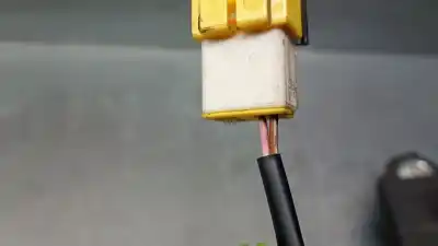 Second-hand car spare part left front seat belt buckle for opel antara a (l07) 2.2 cdti oem iam references 4801892  4801892