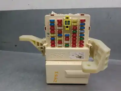 Pezzo di ricambio per auto di seconda mano scatola relè/fusibili per hyundai sonata v (nf) 2.0 crdi riferimenti oem iam 919503k010