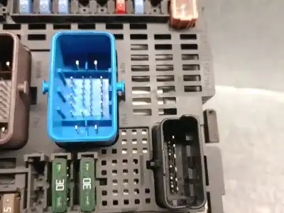 Автозапчастина б/у реле/запоперівник для citroen c4 lim. collection посилання на oem iam 9807427980  9807427980