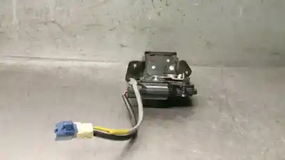 Автозапчастина б/у замок багажника / ворот для toyota avensis (_t25_) 2.2 d-cat (adt251_) посилання на oem iam 6935005051  6935005051