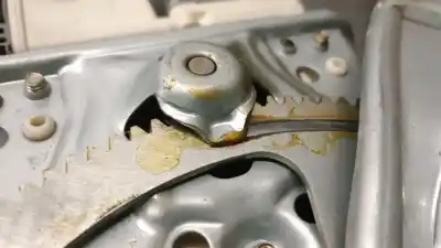 Автозапчастина б/у регулятор скла заднього правого для toyota avensis (_t25_) 2.2 d-cat (adt251_) посилання на oem iam 6984005100  6984005100