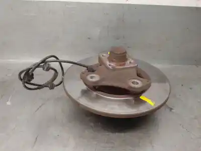 Pièce détachée automobile d'occasion moyeu de roue arrière gauche pour renault modus / grand modus (f/jp0_) 1.6 (jp03, jp0b, jp0u, jp0y, jp1g) références oem iam 8200386063  8200386063