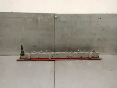 Peça sobressalente para automóvel em segunda mão farolim de travão central por bmw x1 (e84) sdrive 18 d referências oem iam 63252990993 89090462 valeo 63252990993