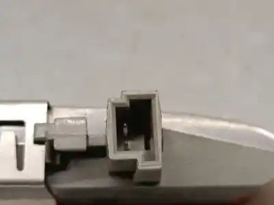 Peça sobressalente para automóvel em segunda mão farolim de travão central por bmw x1 (e84) sdrive 18 d referências oem iam 63252990993 89090462 valeo 63252990993