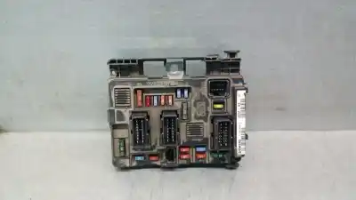 Pezzo di ricambio per auto di seconda mano scatola relè/fusibili per citroen c3 1.4 hdi exclusive riferimenti oem iam 9643498780