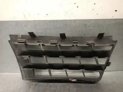 Автозапчастина б/у передня решіта для renault scénic ii (jm0/1_) 1.6 16v (jm1r) посилання на oem iam 8200140329  7701474779