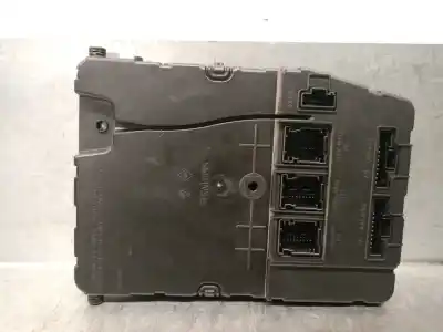 Peça sobressalente para automóvel em segunda mão caixa de fusíveis e relés por renault scénic ii (jm0/1_) 1.6 16v (jm1r) referências oem iam 8200433198