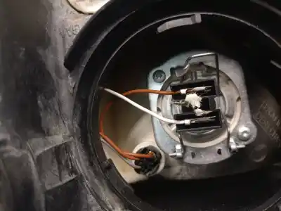 Peça sobressalente para automóvel em segunda mão farol / farolim esquerdo por opel combo tour 1.3 cdti 16v referências oem iam 13115006 89309231 valeo 1216161