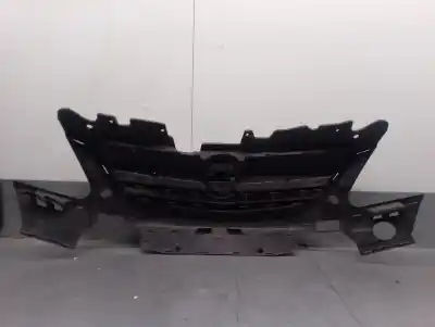 Автозапчастина б/у передня решіта для opel corsa d (s07) 1.2 (l08 l68) посилання на oem iam 13179940  6400633